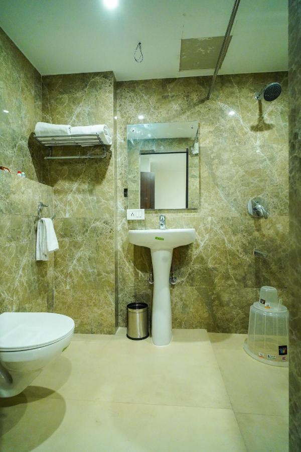 Welkin Hotel , Seunderabad Secunderabad Ngoại thất bức ảnh